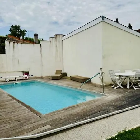 Maison Cauderan *